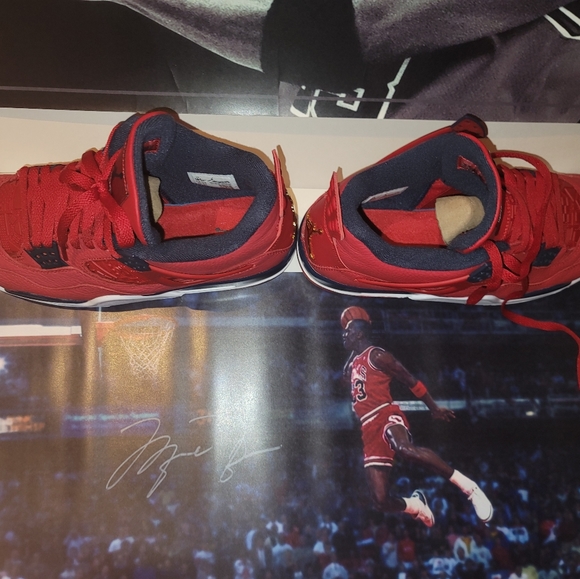 - Jordan retro 4 SE - Picture 8 of 11